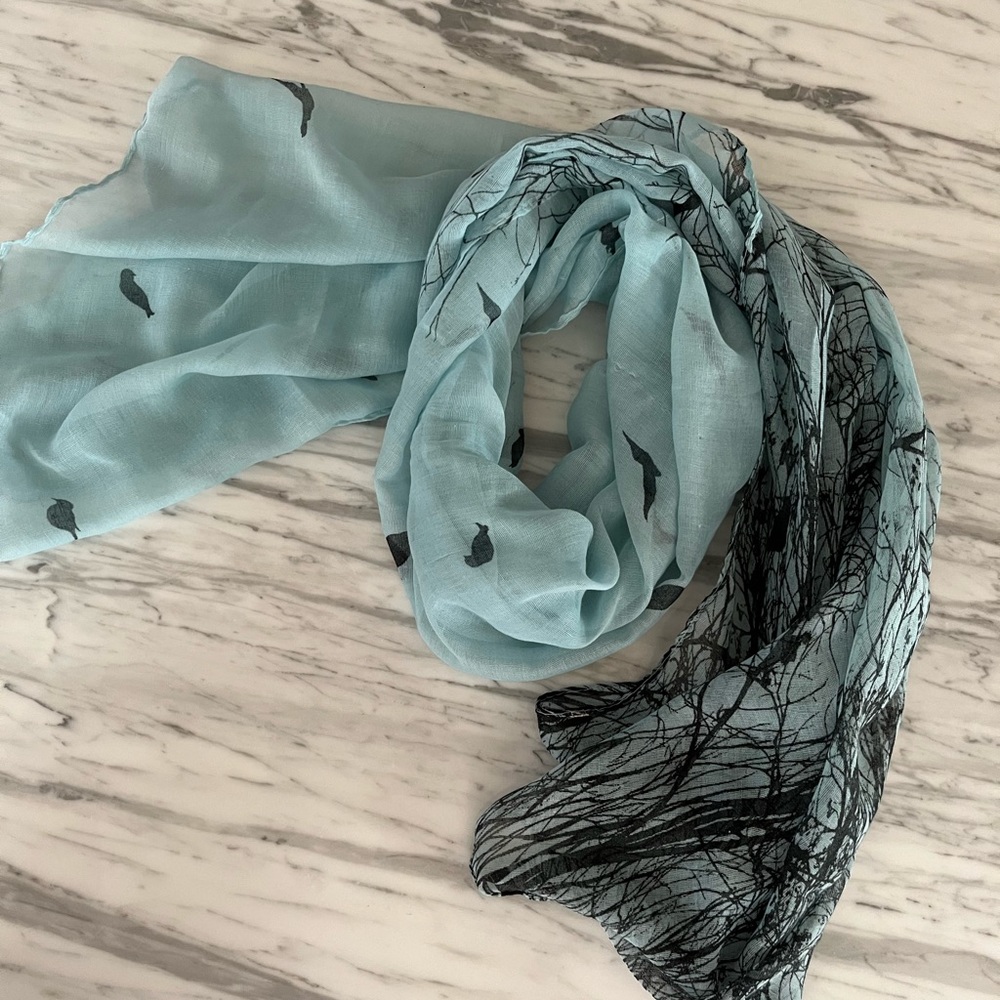 NWOT Brand new large and soft scarf